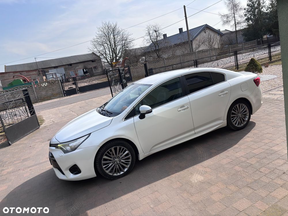 Toyota Avensis 2.0 D-4D Premium - 6