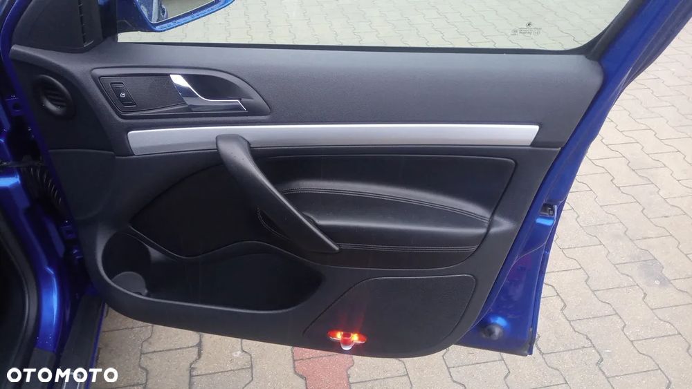Skoda Octavia Combi 2.0 TDI CR DPF RS - 14