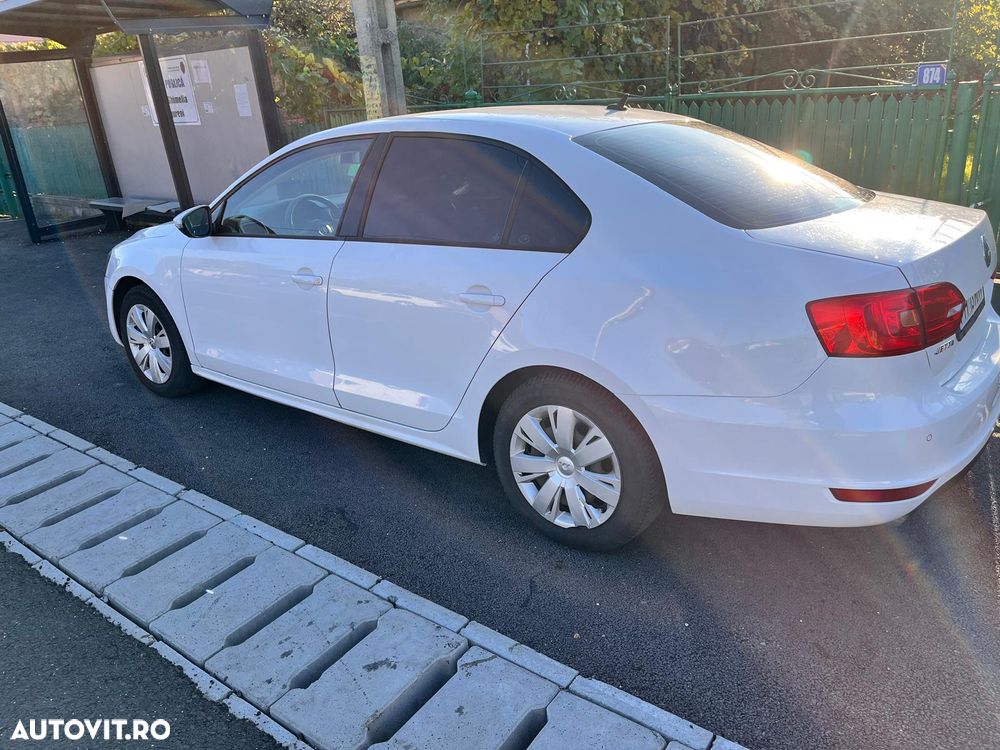 Volkswagen Jetta 1.2 TSI Comfortline - 2