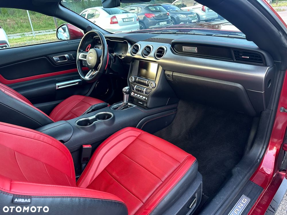 Ford Mustang 5.0 V8 GT - 12