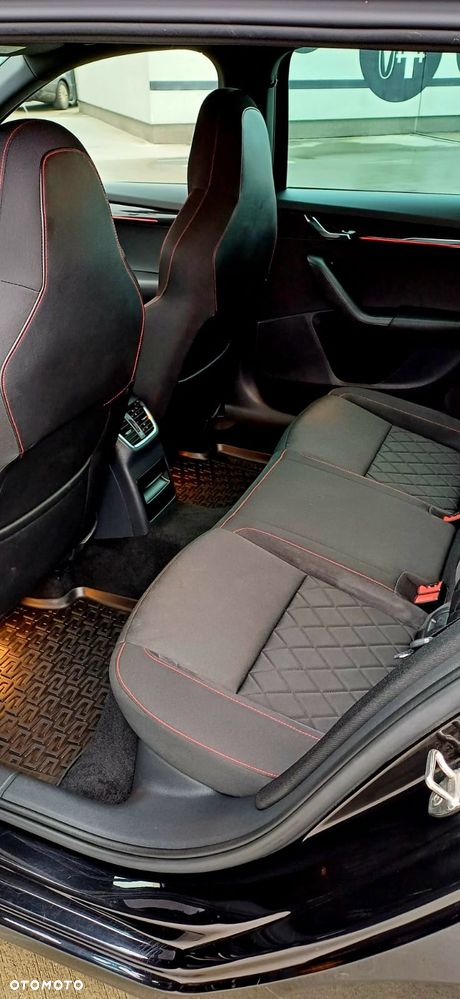 Skoda Octavia 2.0 TSI RS 230 DSG - 19