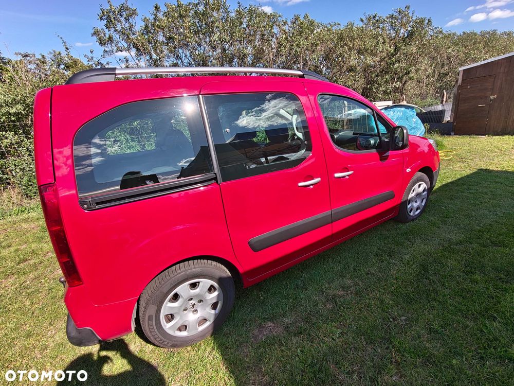Peugeot Inny - 8