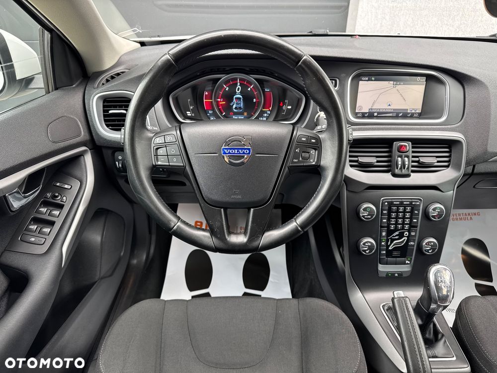 Volvo V40 D3 - 21