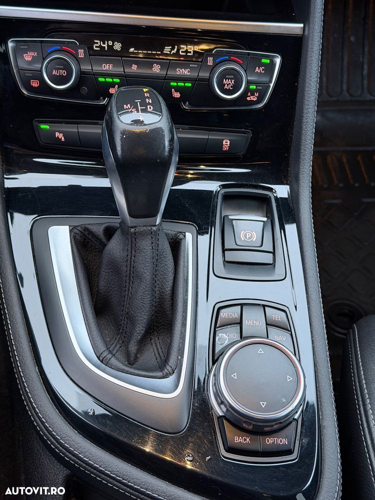 BMW Seria 2 220d xDrive Sport-Aut. Luxury Line - 22