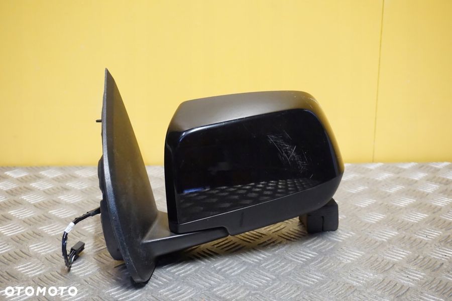 GM CHEVROLET COLORADO 2018 - 2022 Lusterko Zewnętrzne Lewe 5 Pin USA - 1