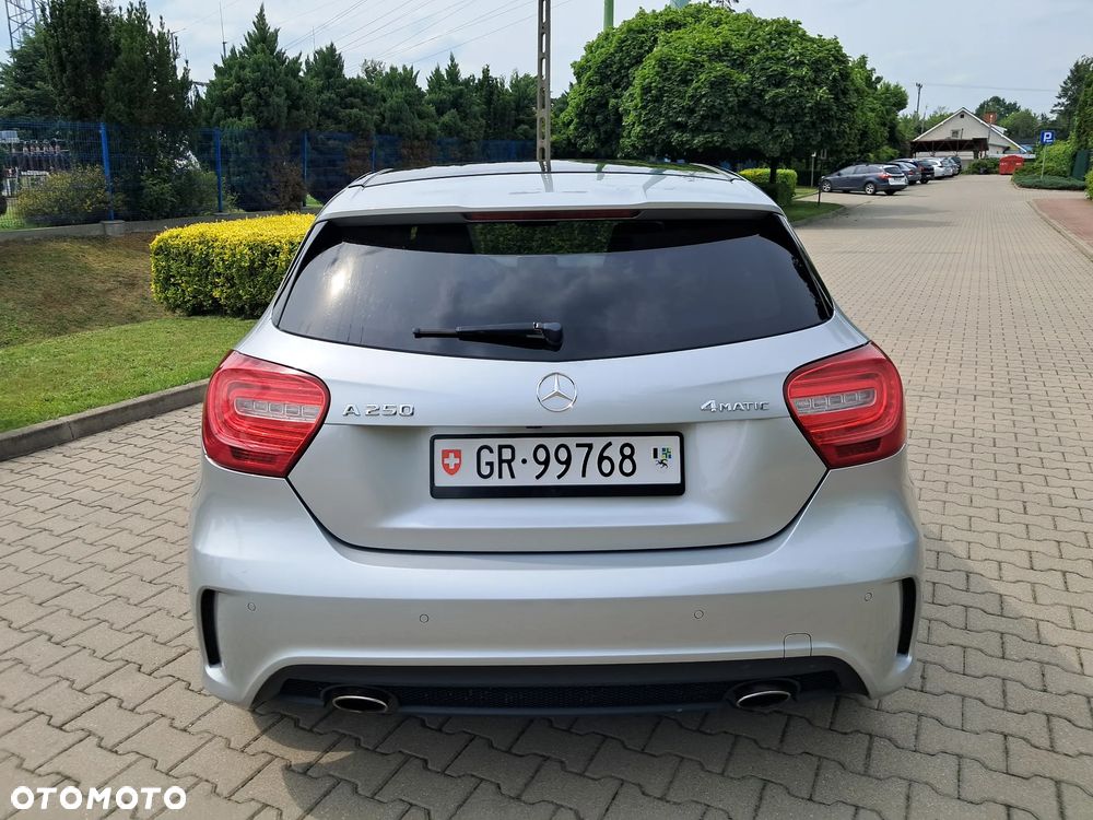Mercedes-Benz Klasa A 250 4-Matic AMG Line - 12