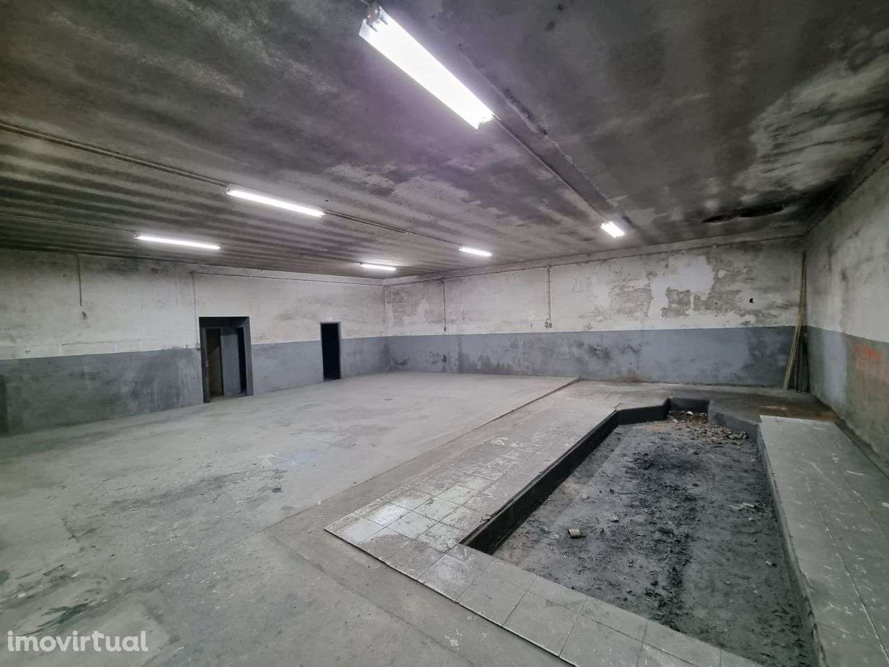 Armazém para arrendar em Barcelinhos - Grande imagem: 5/8