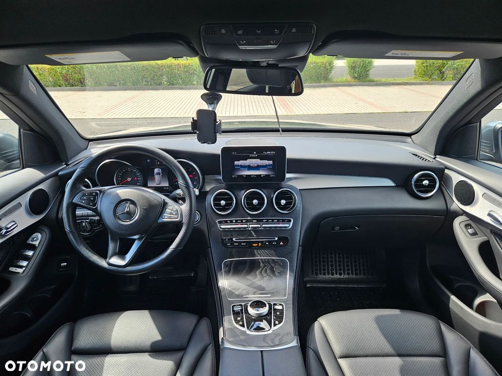 Mercedes-Benz GLC 300 4Matic 9G-TRONIC Exclusive - 11