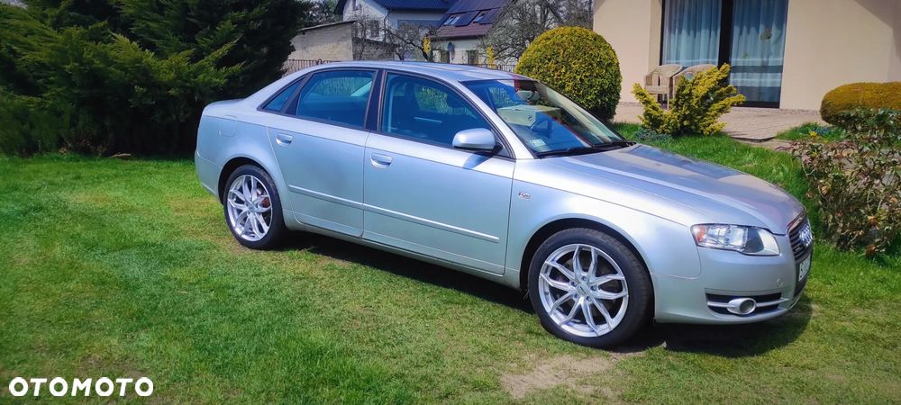 Audi A4 Limousine 2.0 T FSI quattro - 5