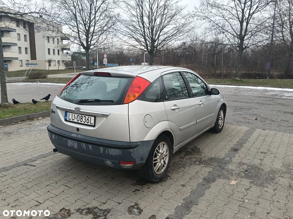 Ford Focus - 8