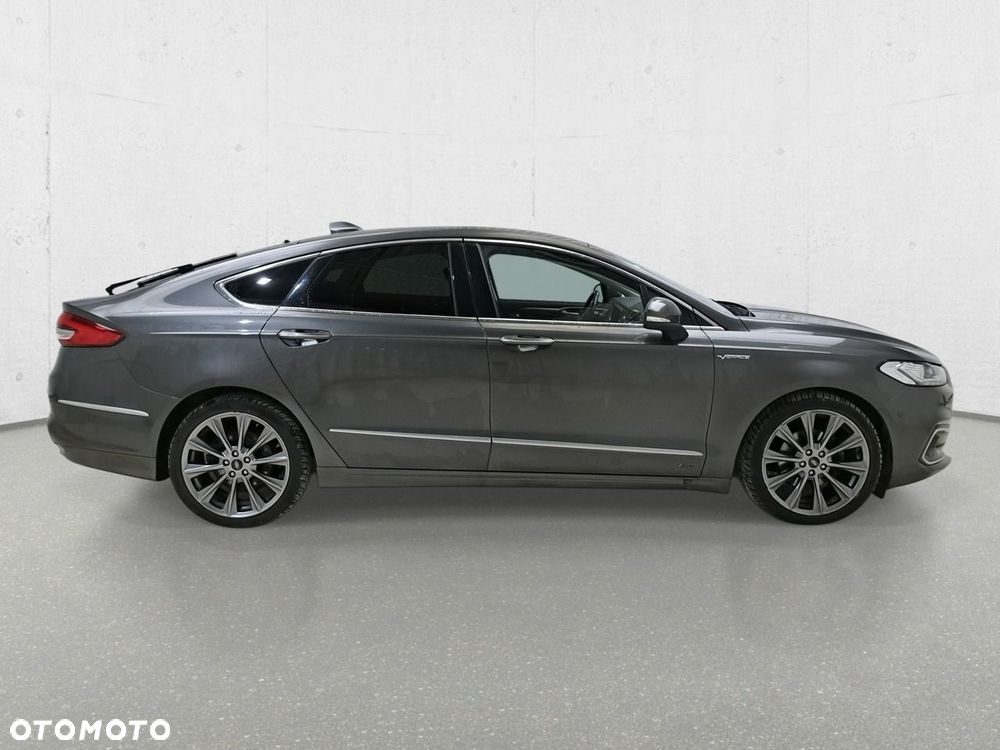 Ford Mondeo - 8