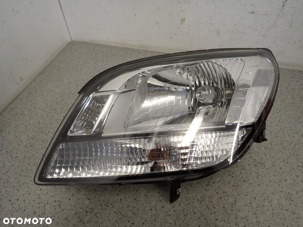 CHEVROLET ORLANDO 10- LAMPA PRZEDNIA LEWA REFLEKTOR LEWY - 1