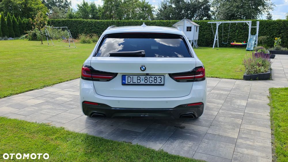 BMW Seria 5 520d MHEV Sport Line sport - 4