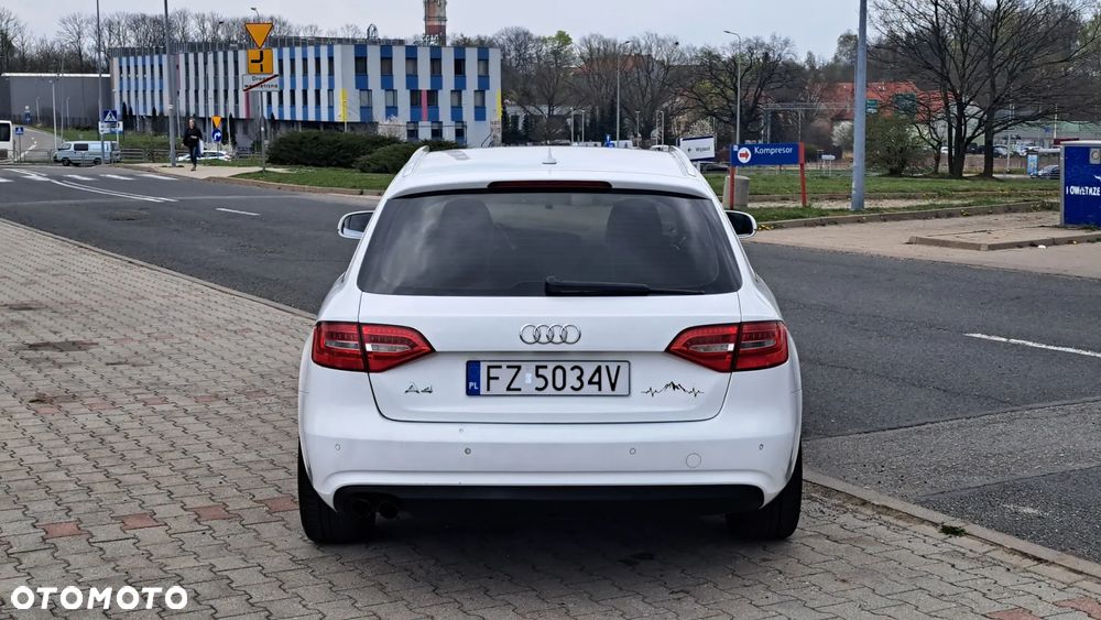 Audi A4 Avant - 8