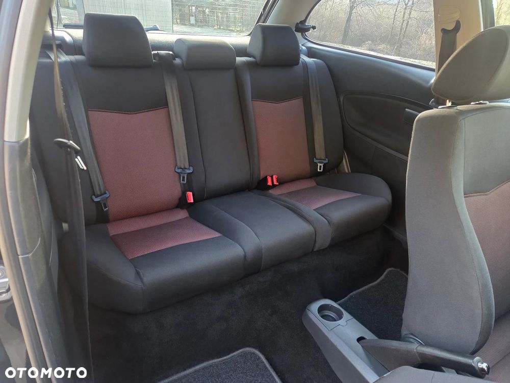 Seat Ibiza SC 1.4 16V Sport - 15