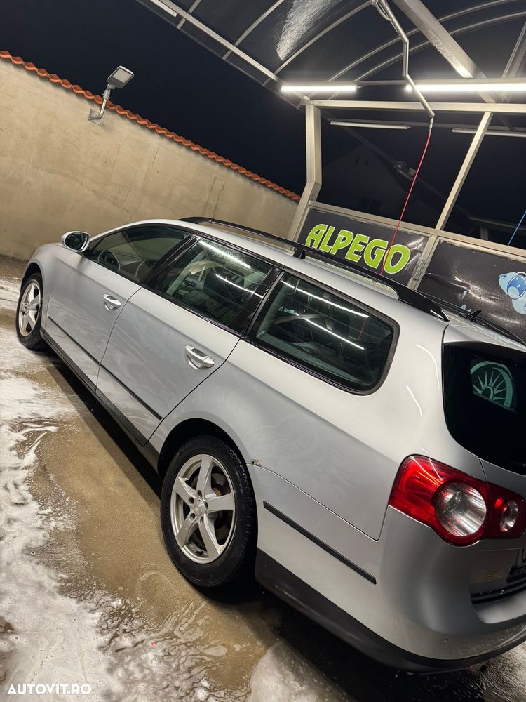 Volkswagen Passat 2.0 TDI Comfortline - 4