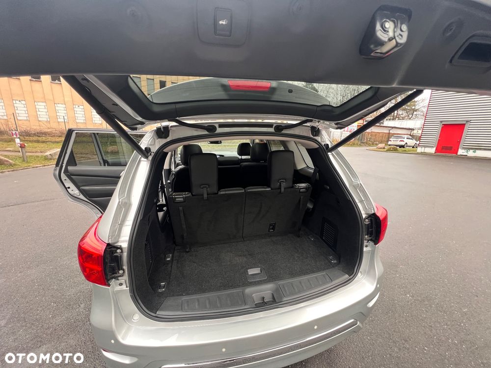 Nissan Pathfinder - 28