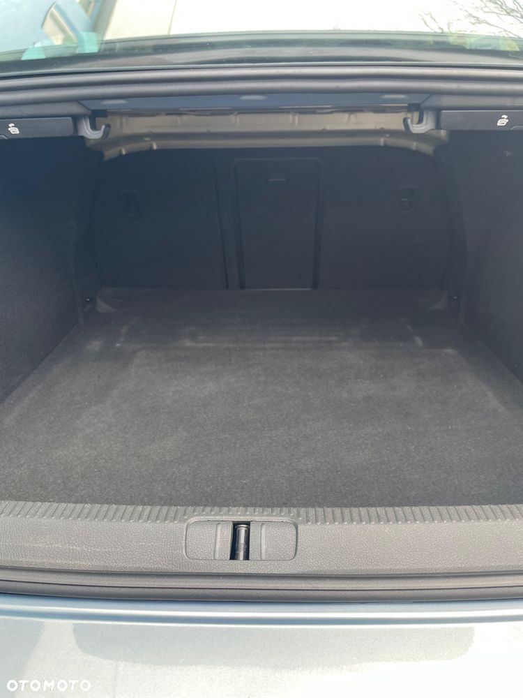 Volkswagen Passat 1.4 TSI Trendline - 16