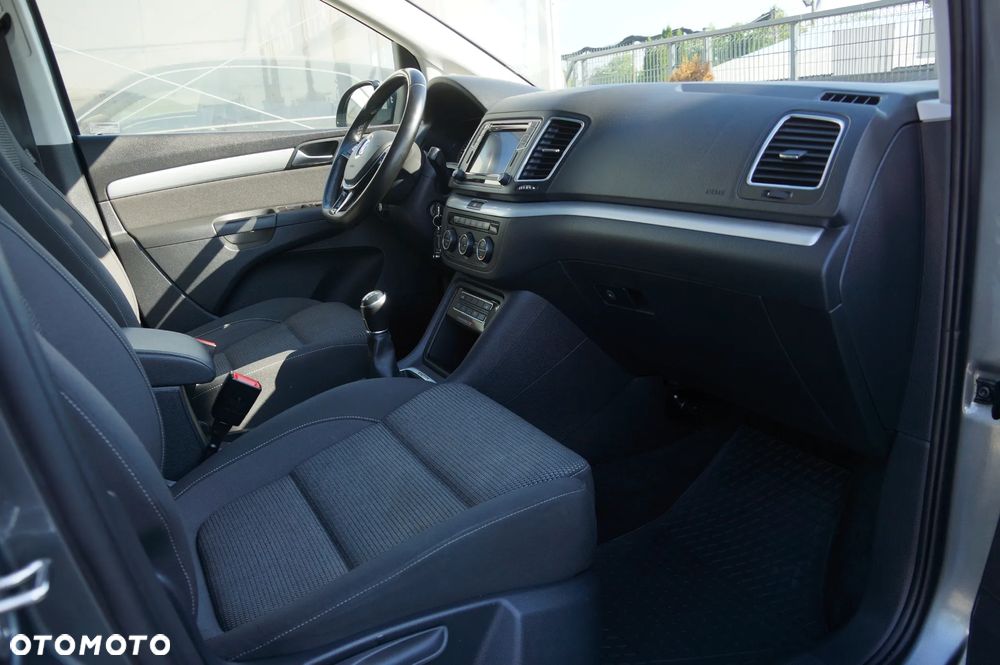 Volkswagen Sharan 2.0 TDI 4MOTION (BlueMotion Technology) Highline - 26