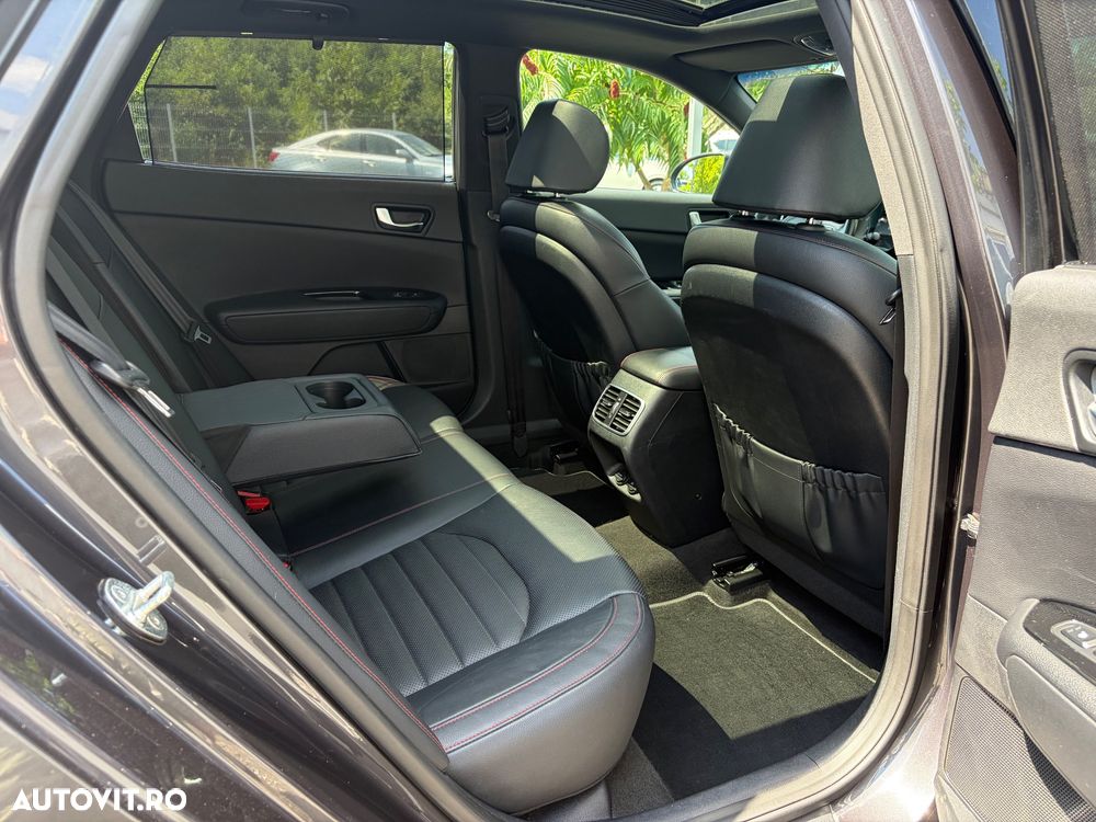 Kia Optima Sportswagon 1.7 DSL 7DCT GT Line - 38