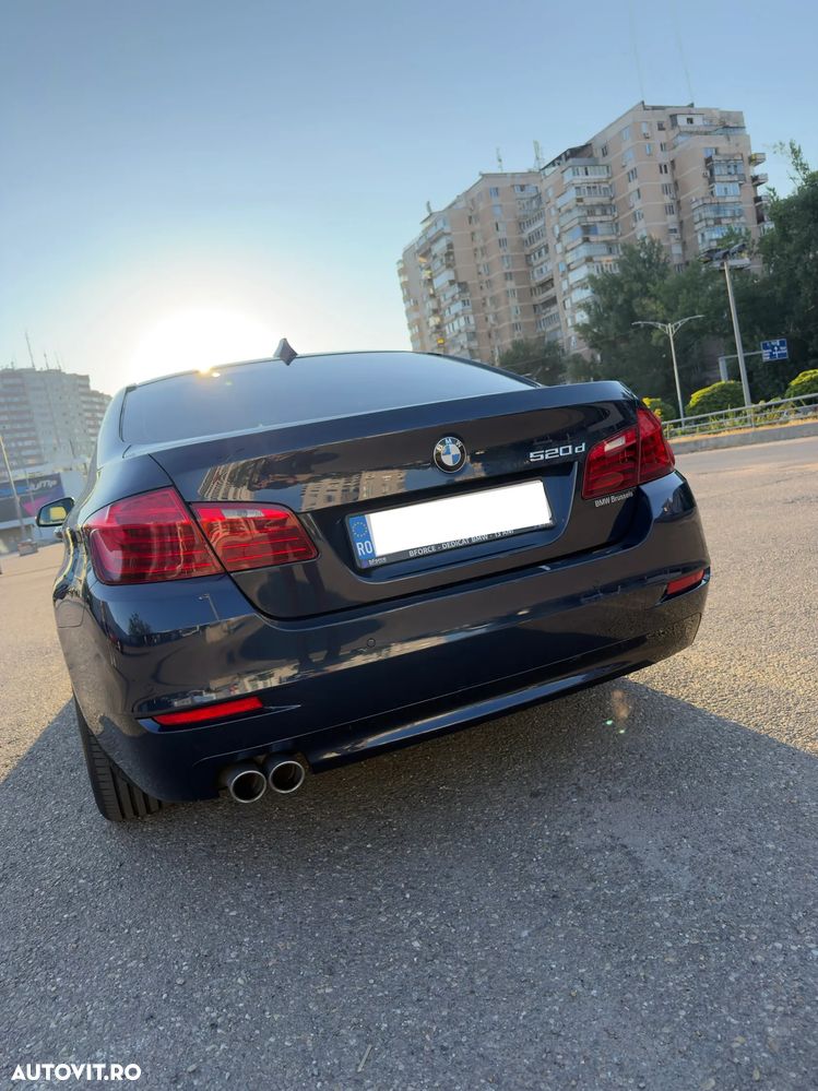 BMW Seria 5 520d Aut. - 1