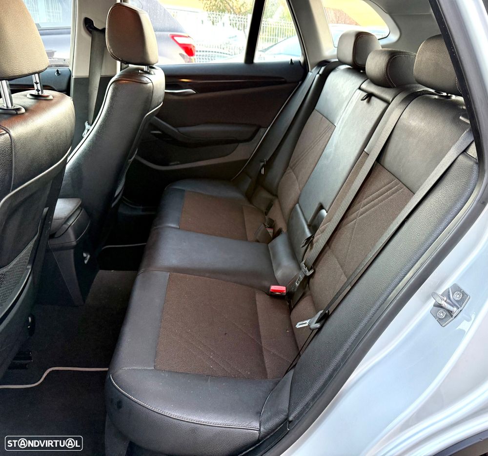 BMW X1 18 d sDrive Auto xLine - 5