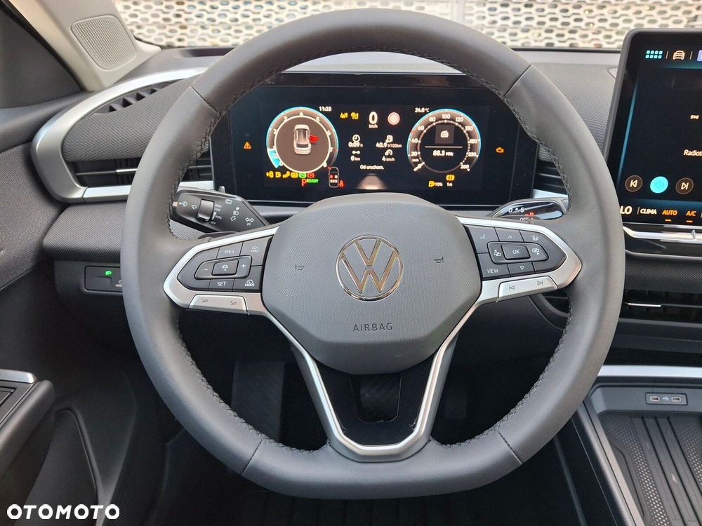 Volkswagen T-Roc 1.5 eTSI Life DSG - 22