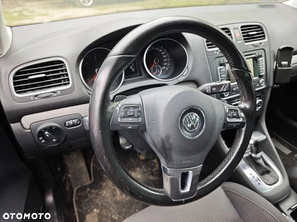 Volkswagen Golf VI 1.6 TDI BlueMot Comfortline DSG - 6