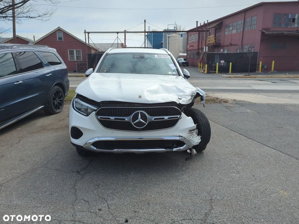 Mercedes-Benz GLC 300 4Matic 9G-TRONIC Avantgarde Advanced - 2