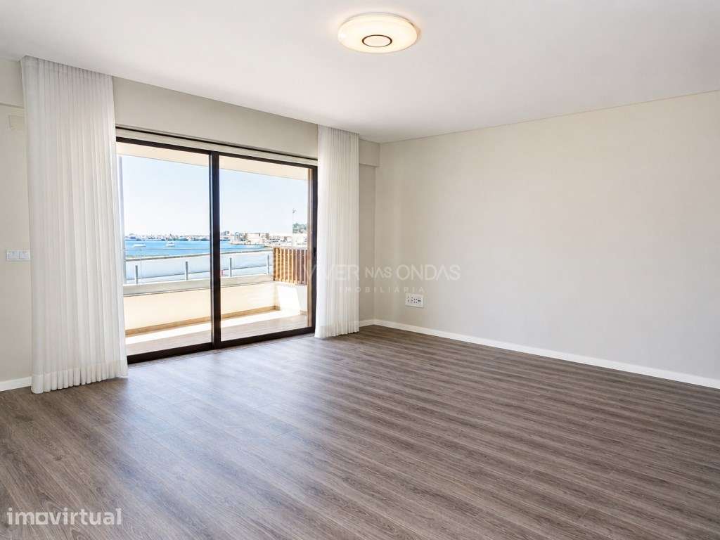 Apartamento T2 com terraço e vista de mar - Sesimbra - Grande imagem: 5/25