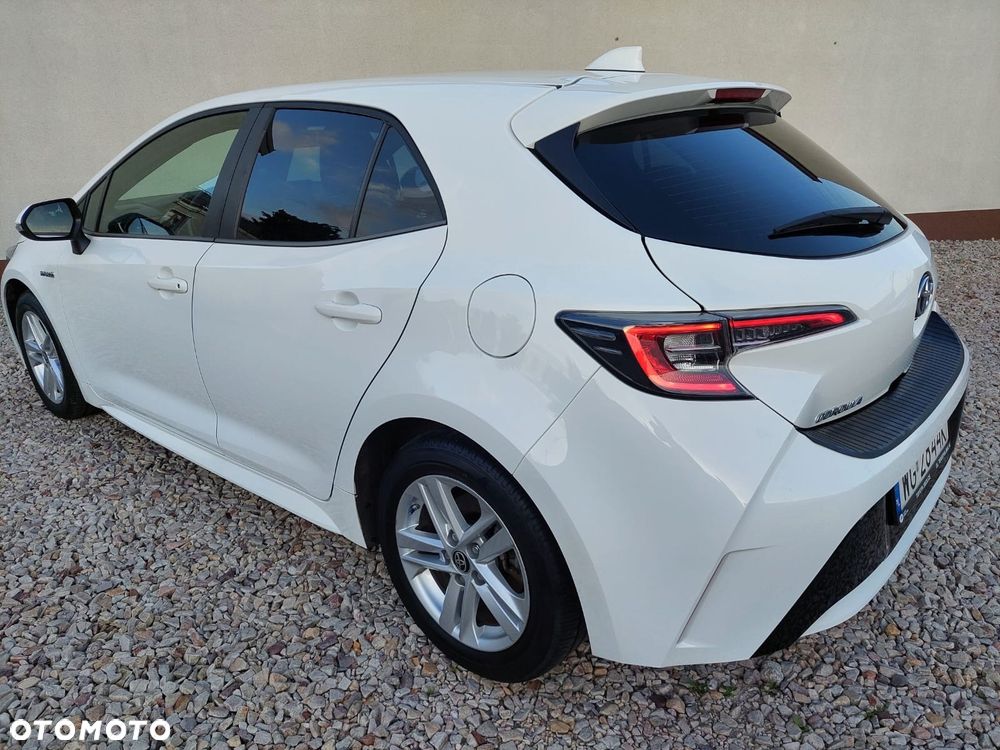 Toyota Corolla ver-1-8-hybrid-comfort - 14