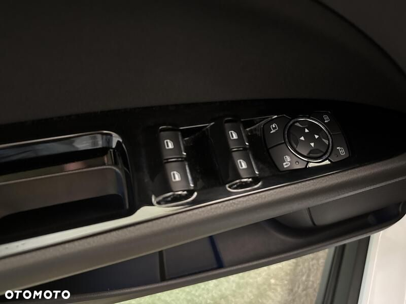 Ford Mondeo - 12