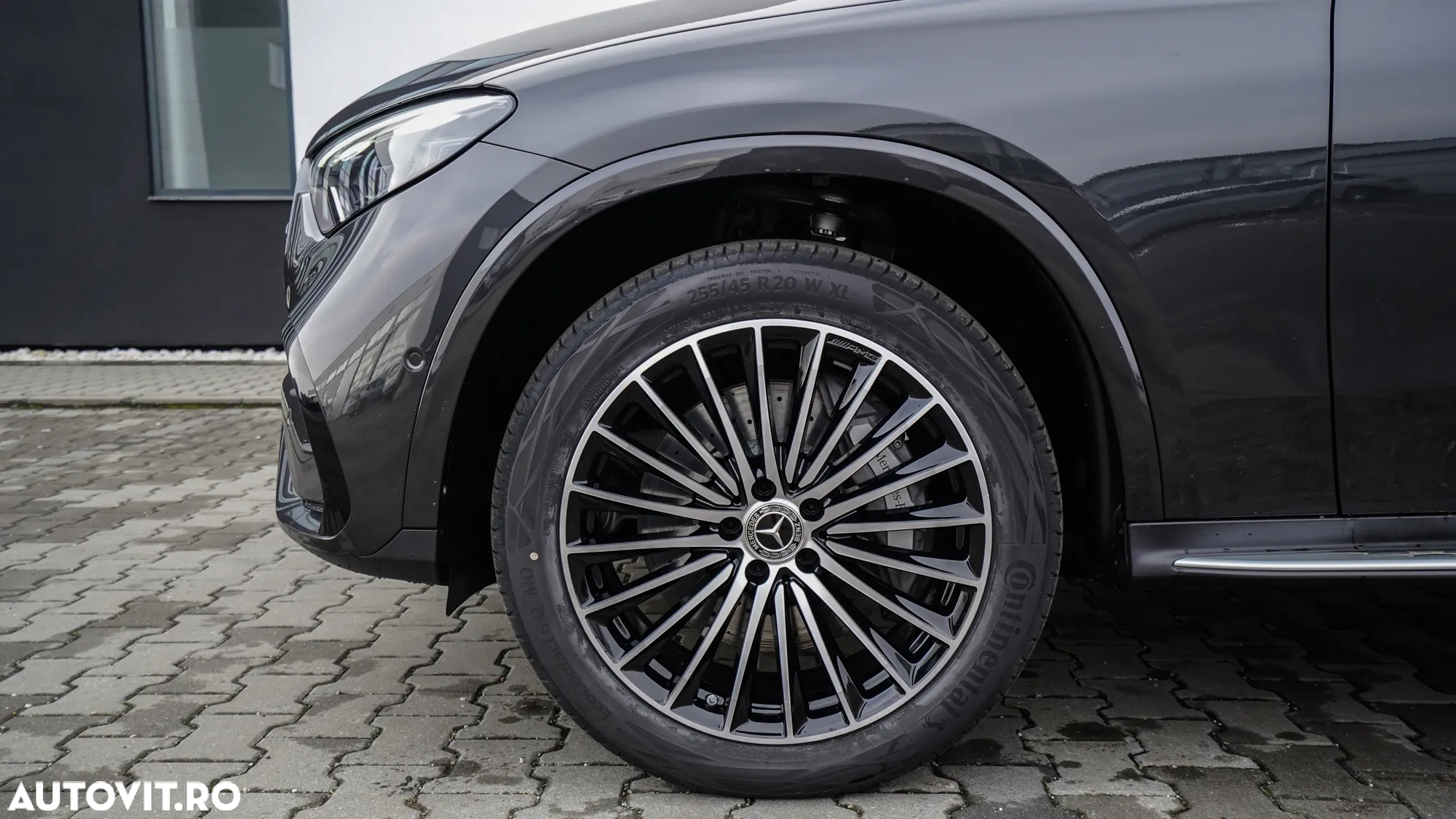 Mercedes-Benz GLC 300 4Matic 9G-TRONIC AMG Line Advanced - 6