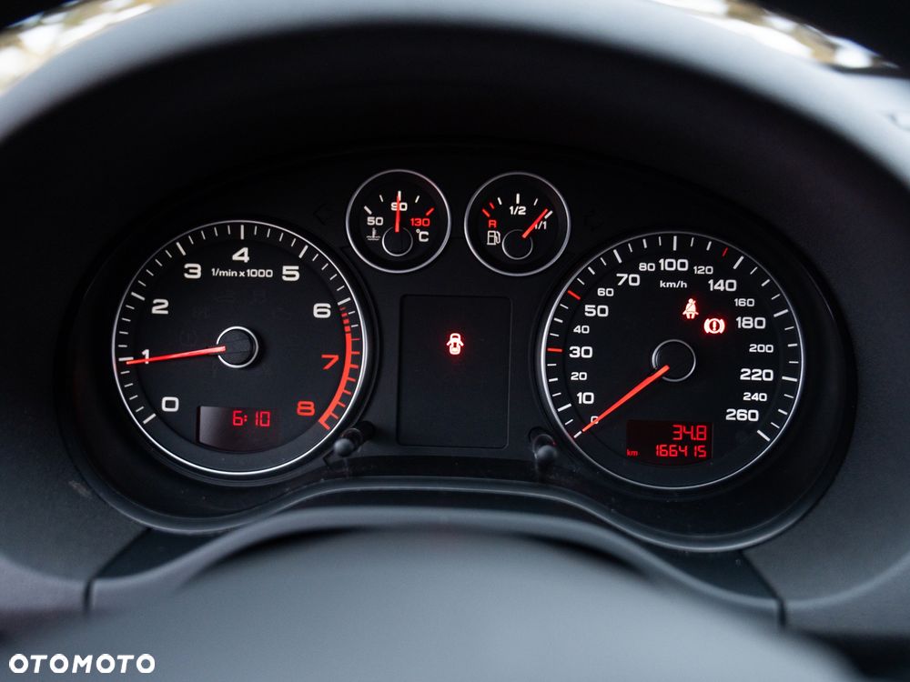 Audi A3 Sportback 1.4 TFSI Attraction - 30