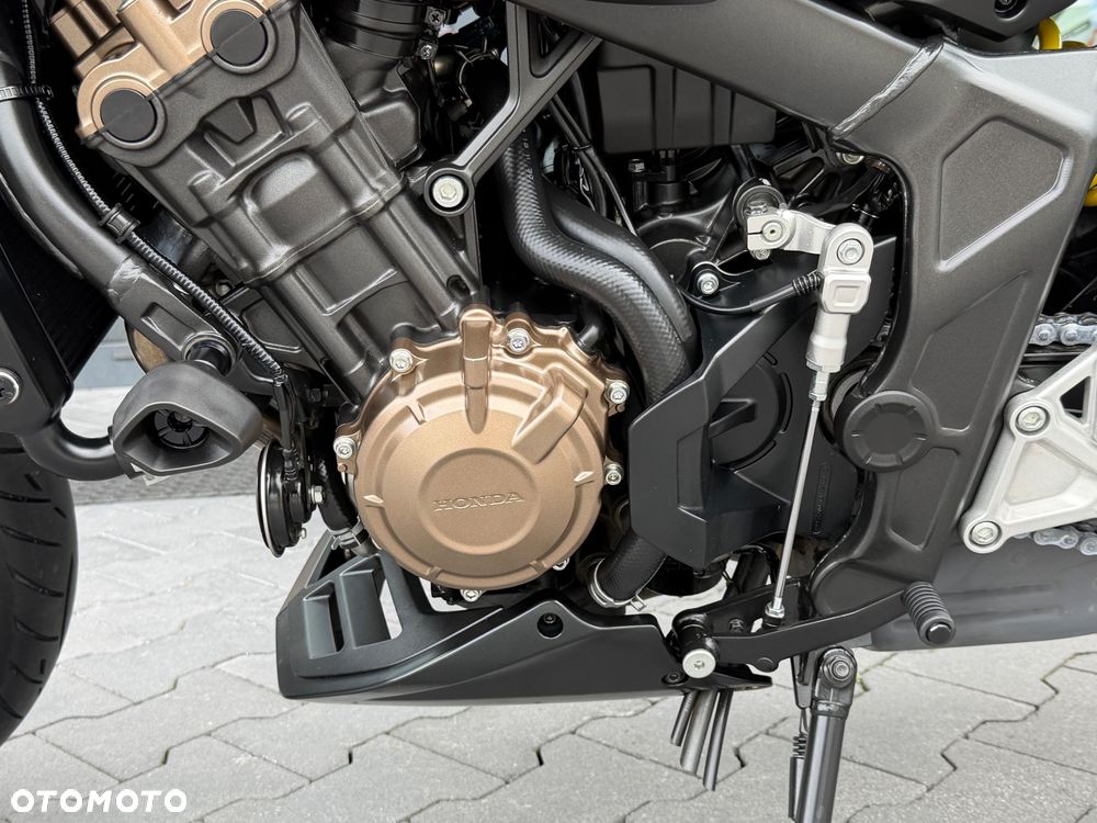 Honda CB - 34