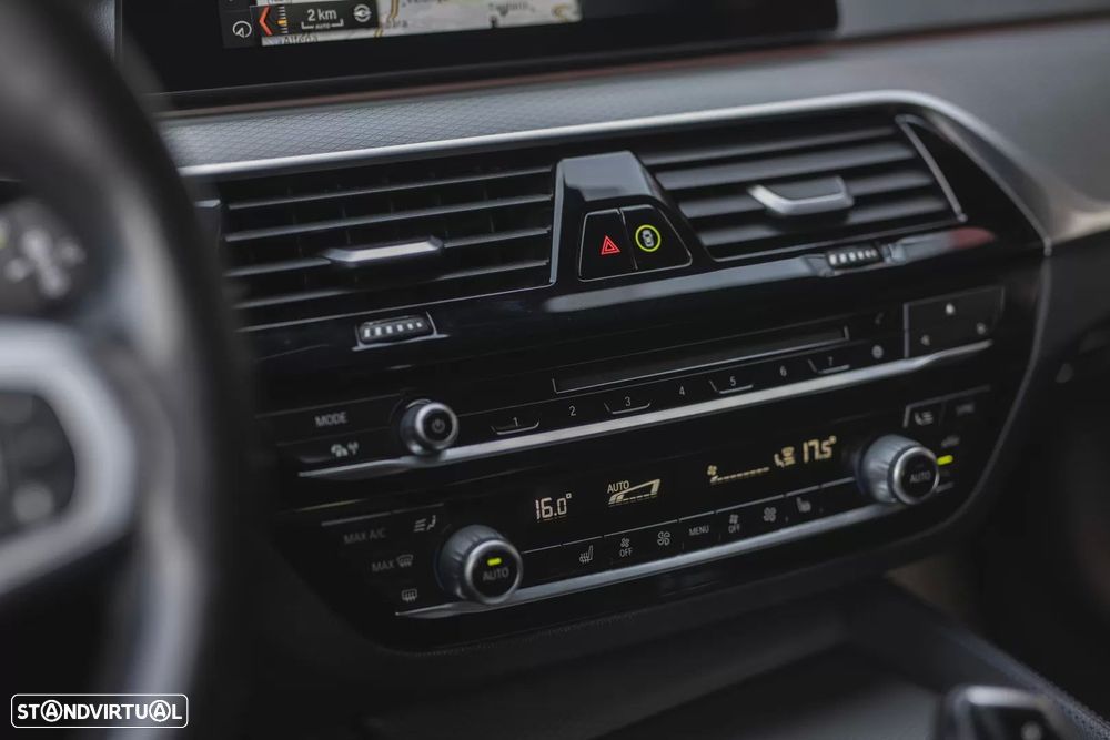 BMW 520 d Auto - 23