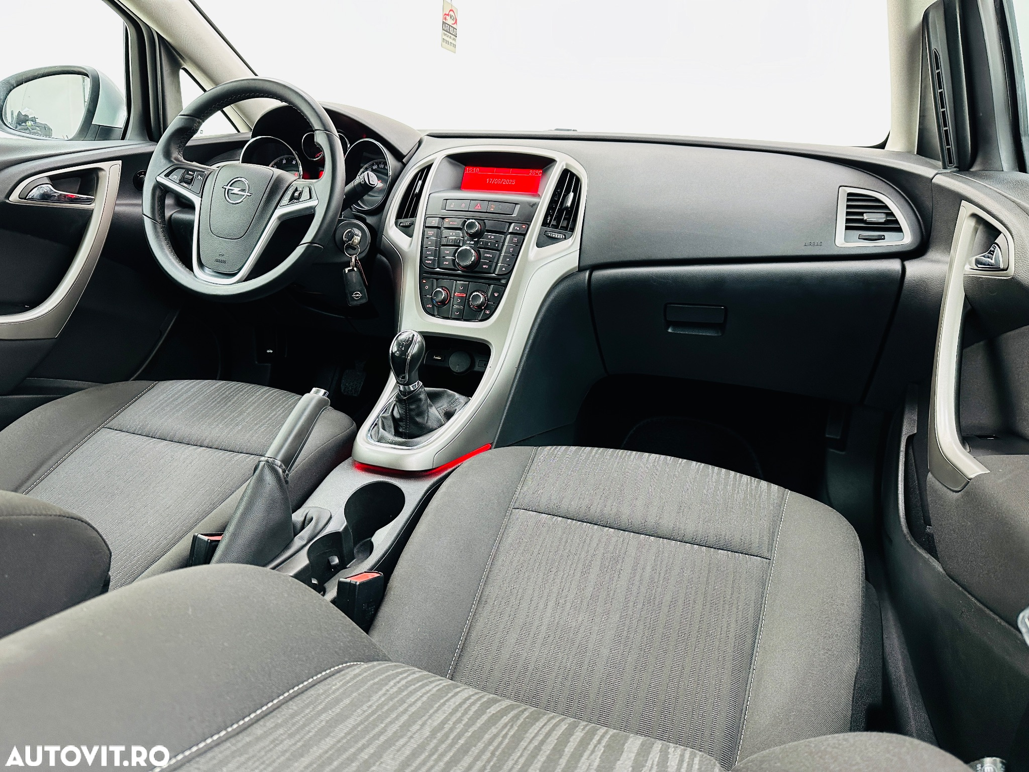 Opel Astra - 21