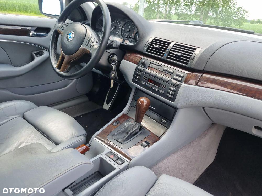 BMW Seria 3 - 12