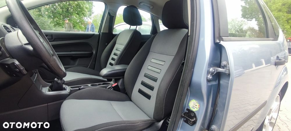 Ford Focus 1.6 Sport - 17