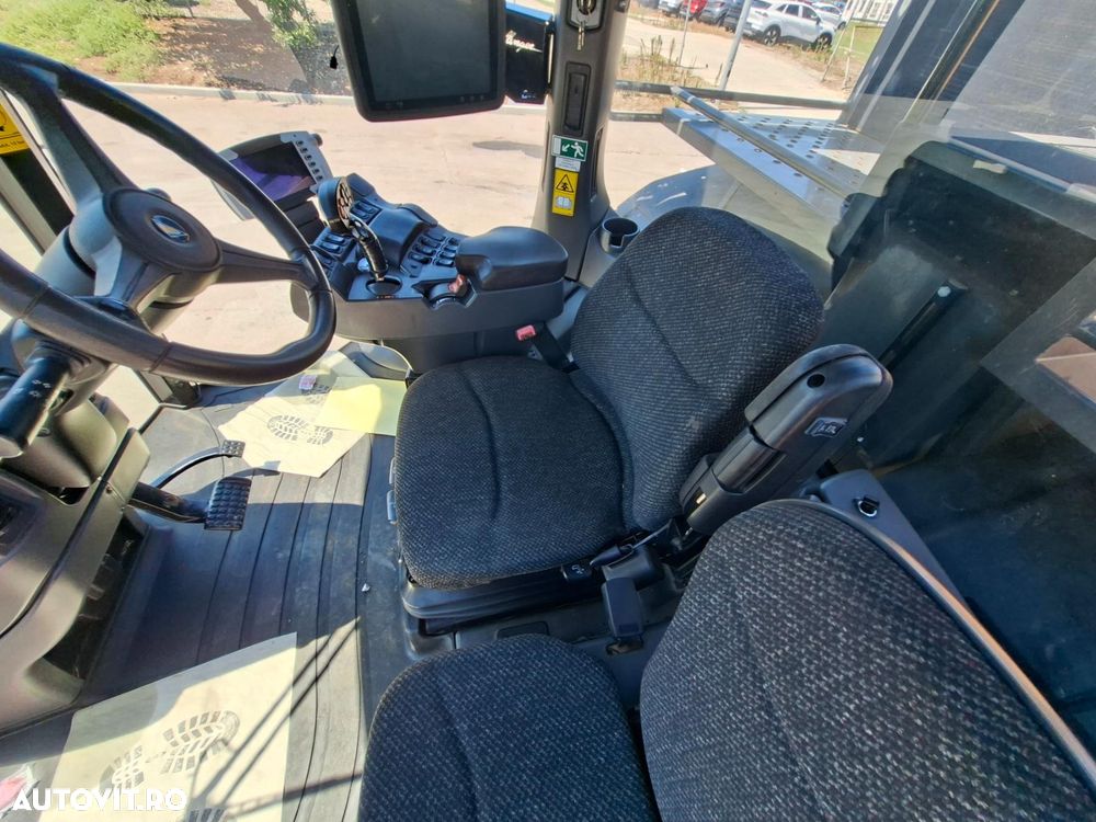 Challenger ROGATOR 635 SPRAYER - 35