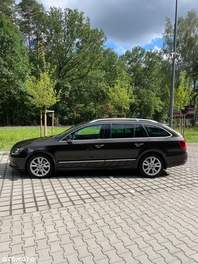Skoda Superb 2.0 TDI Ambition - 2