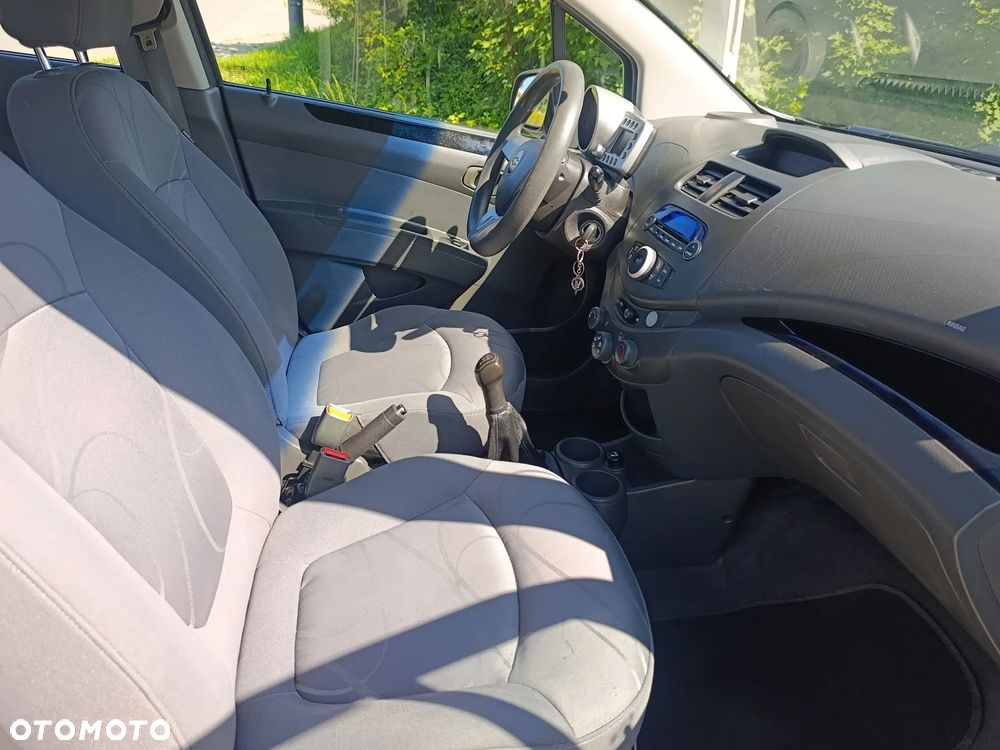 Chevrolet Spark 1.0 LT - 19