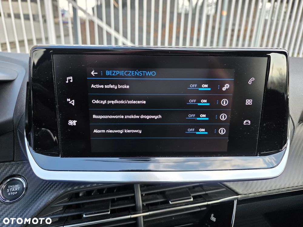 Peugeot 208 1.2 PureTech Allure S&S EAT8 - 14