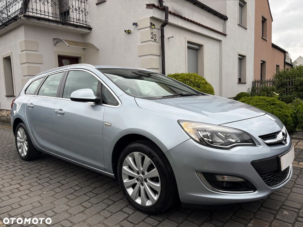 Opel Astra 1.4 Turbo Cosmo - 2