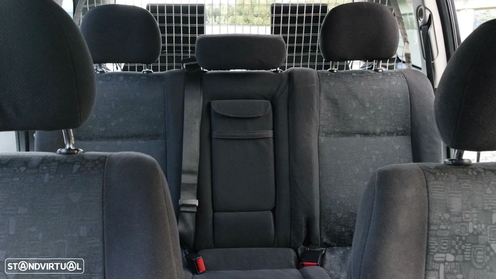 Opel Zafira 2.0 DTi Elegance - 9