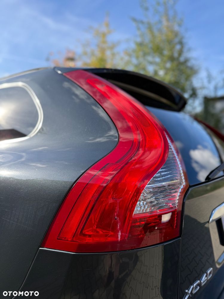 Volvo XC 60 D4 AWD Momentum - 7