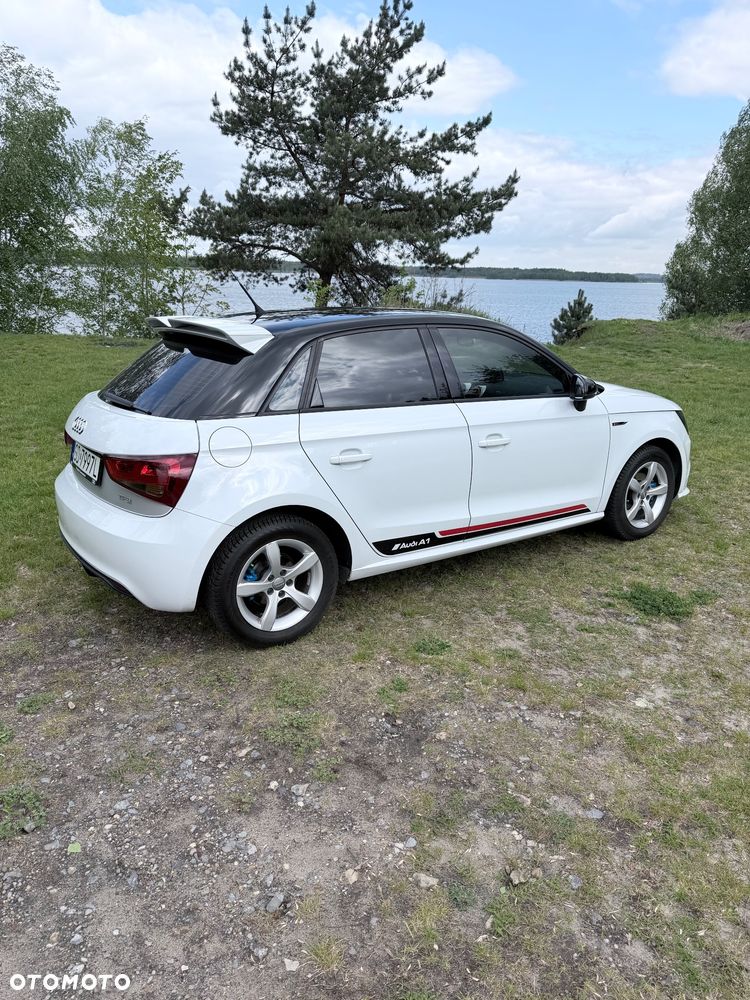 Audi A1 Sportback 1.2 TFSI S line edition m S line Sportpaket - 4