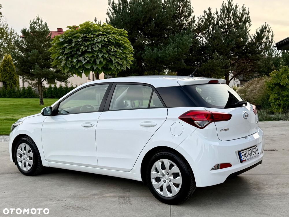Hyundai i20 1.2 Select - 11