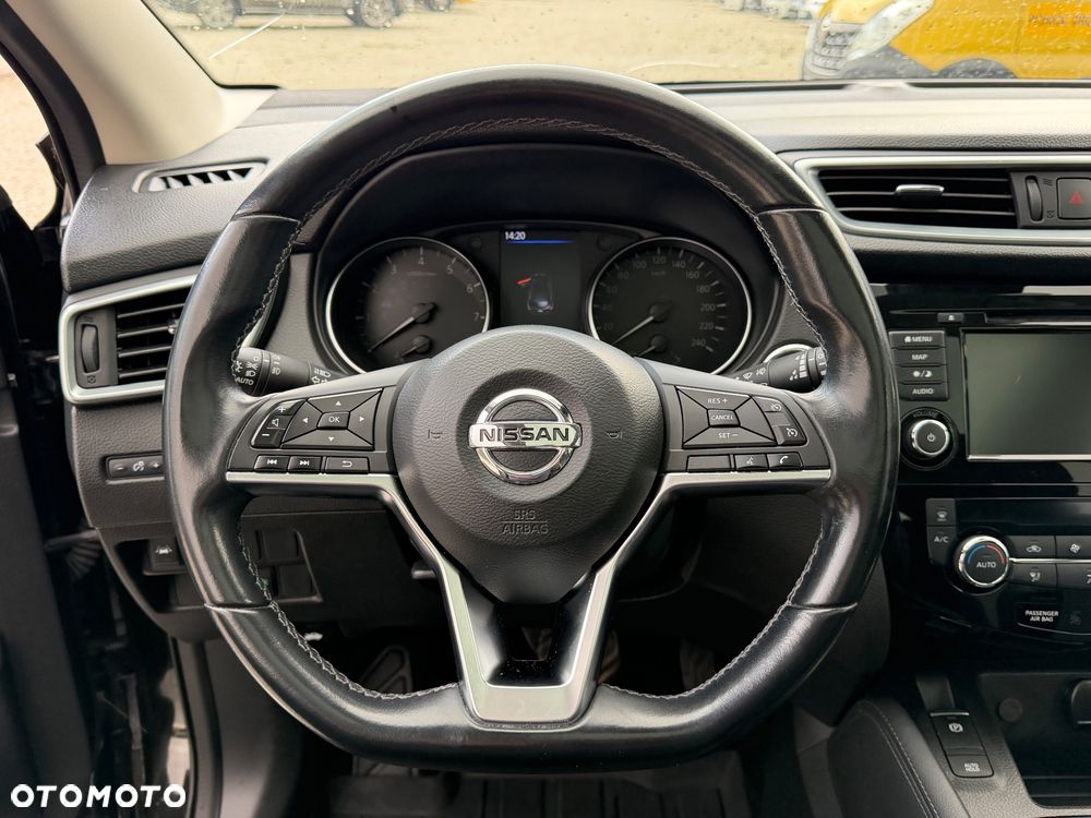Nissan Qashqai 1.3 DIG-T N-Connecta DCT - 20
