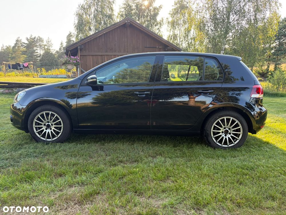 Volkswagen Golf 1.6 TDI Highline - 4